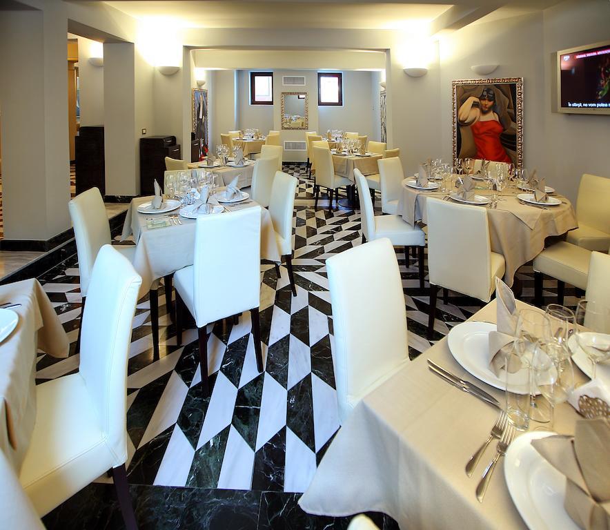 Vigo Hotel Плоєшті Екстер'єр фото