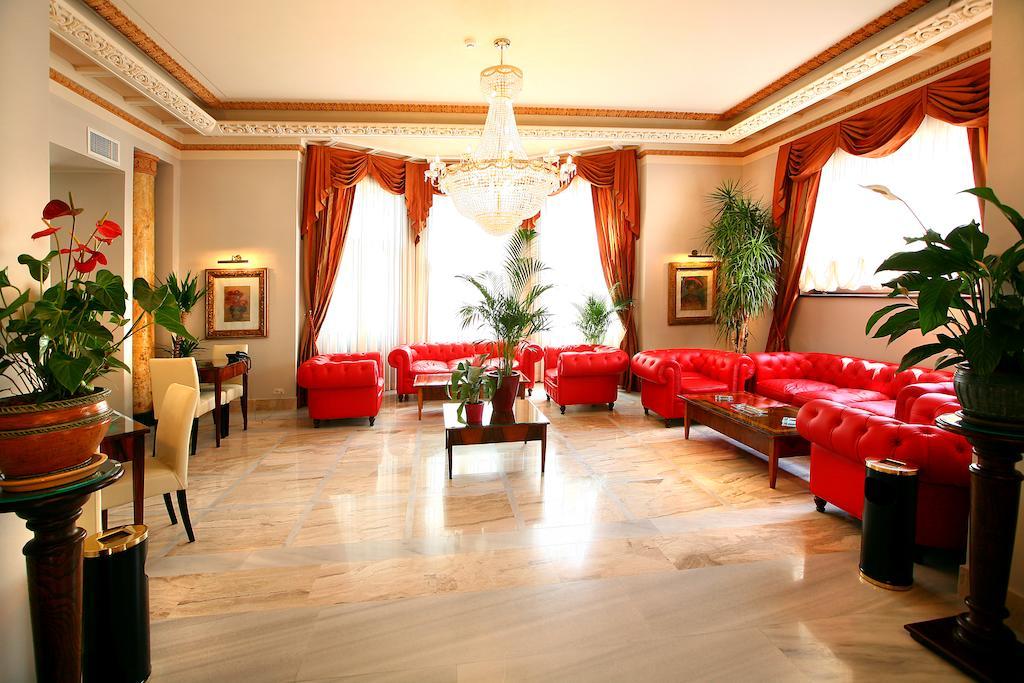 Vigo Hotel Плоєшті Інтер'єр фото