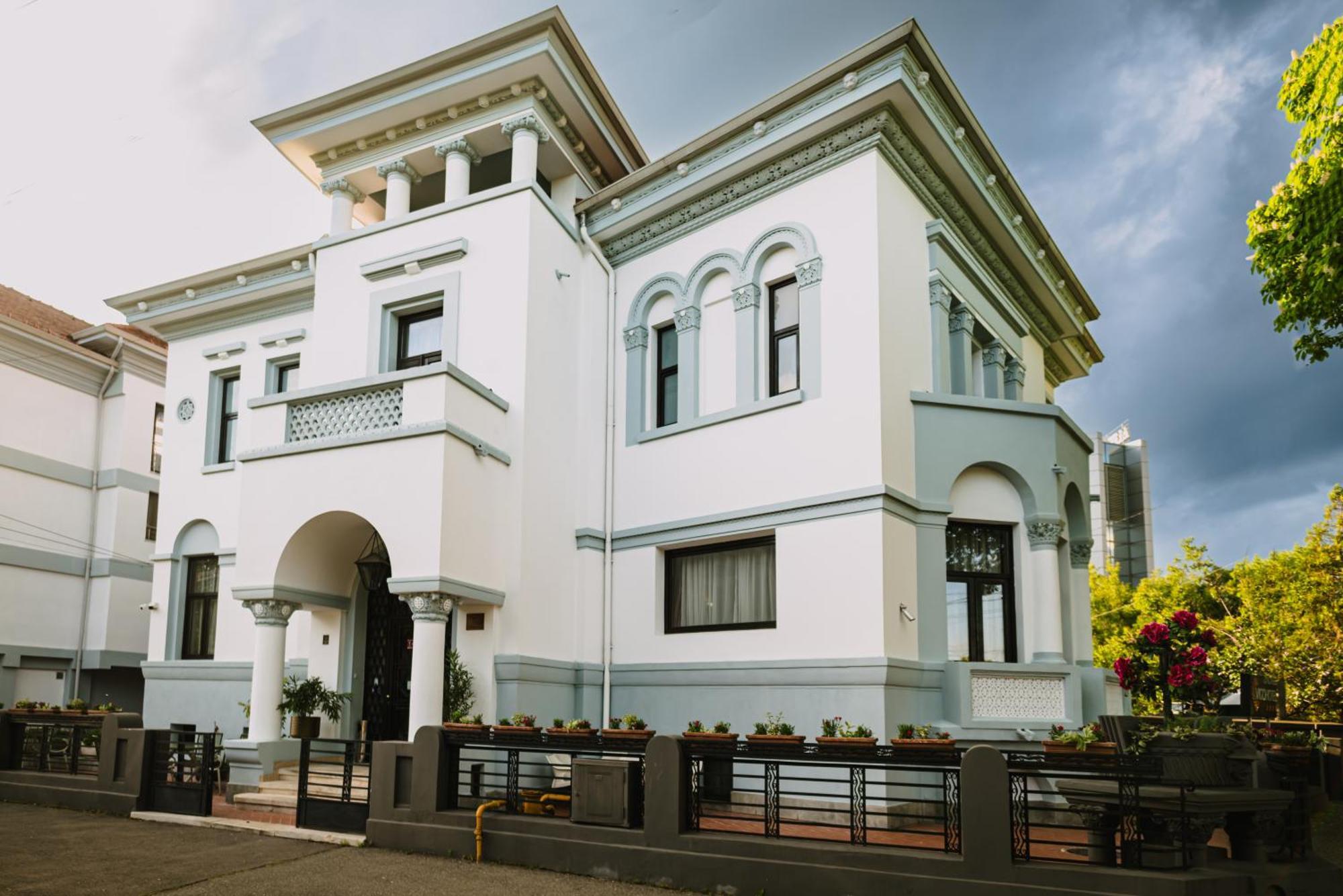 Vigo Hotel Плоєшті Екстер'єр фото