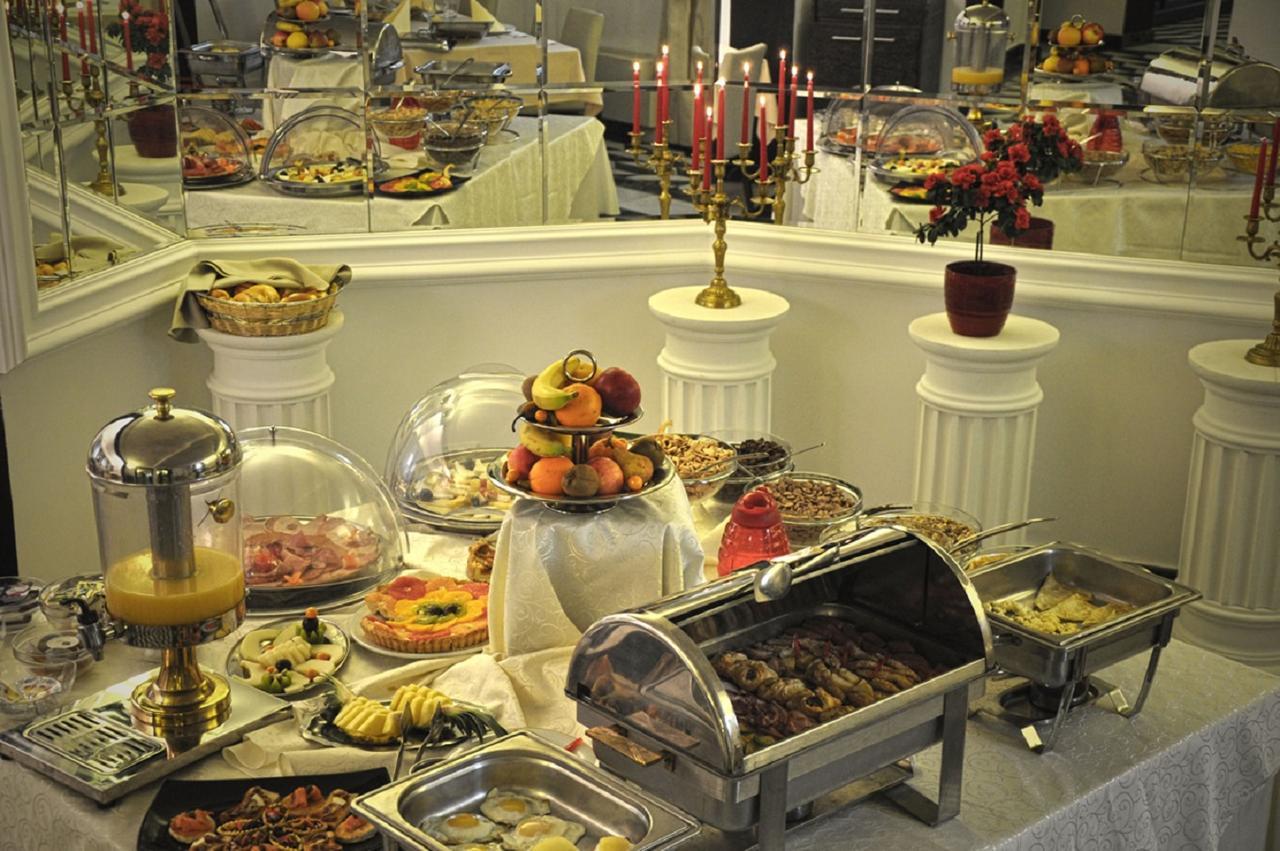 Vigo Hotel Плоєшті Екстер'єр фото